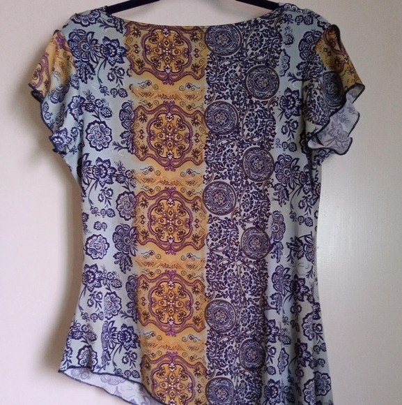 Dynamite boho top with drape neckline  flutter sleeves and slant hem with tie - Picture 6 of 7